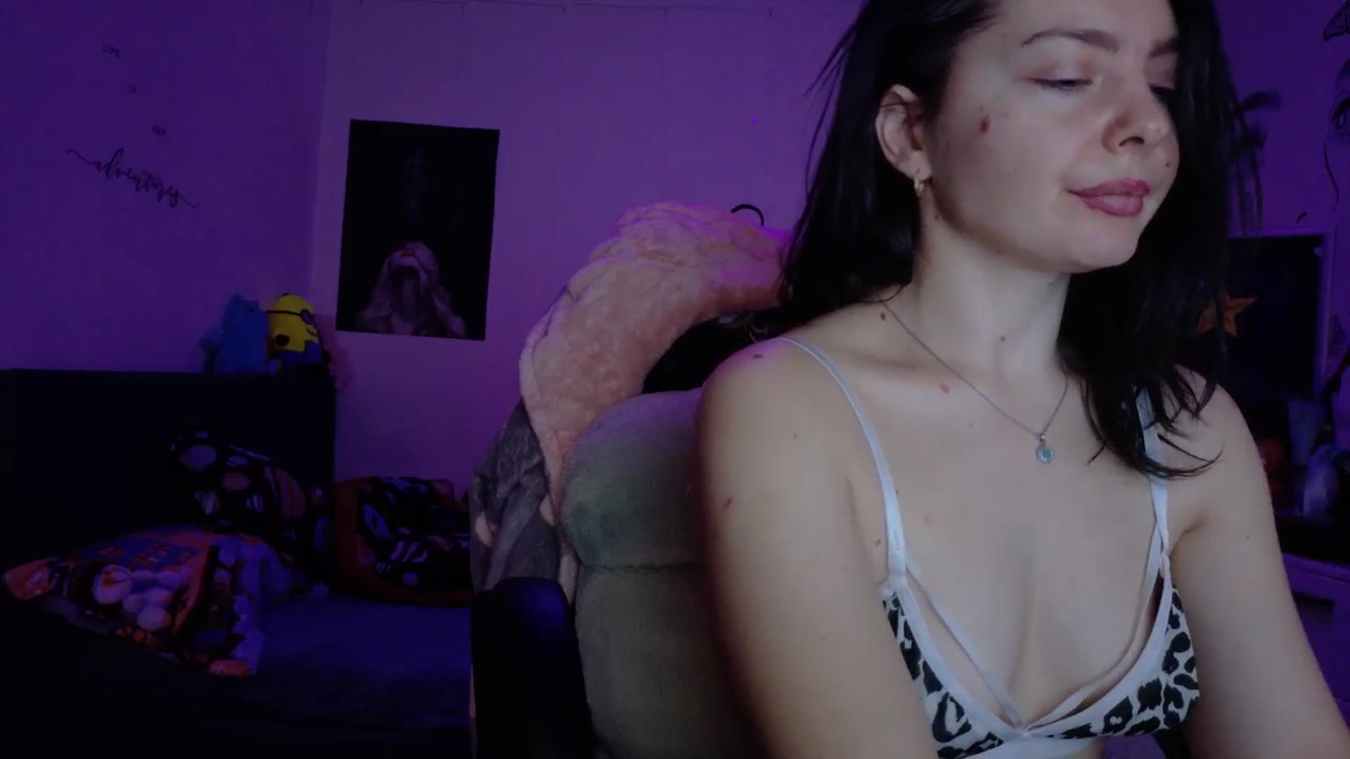 Gallery image thumbnail from YreneA's myfreecams stream on, 01/09/2026, 07:27 image 3 of 20