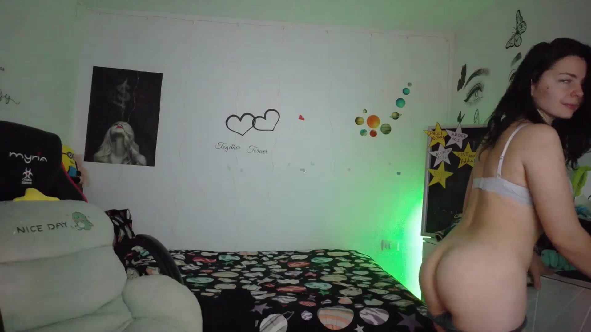 Gallery image thumbnail from YreneA's myfreecams stream on, 01/12/2026, 17:13 image 15 of 20