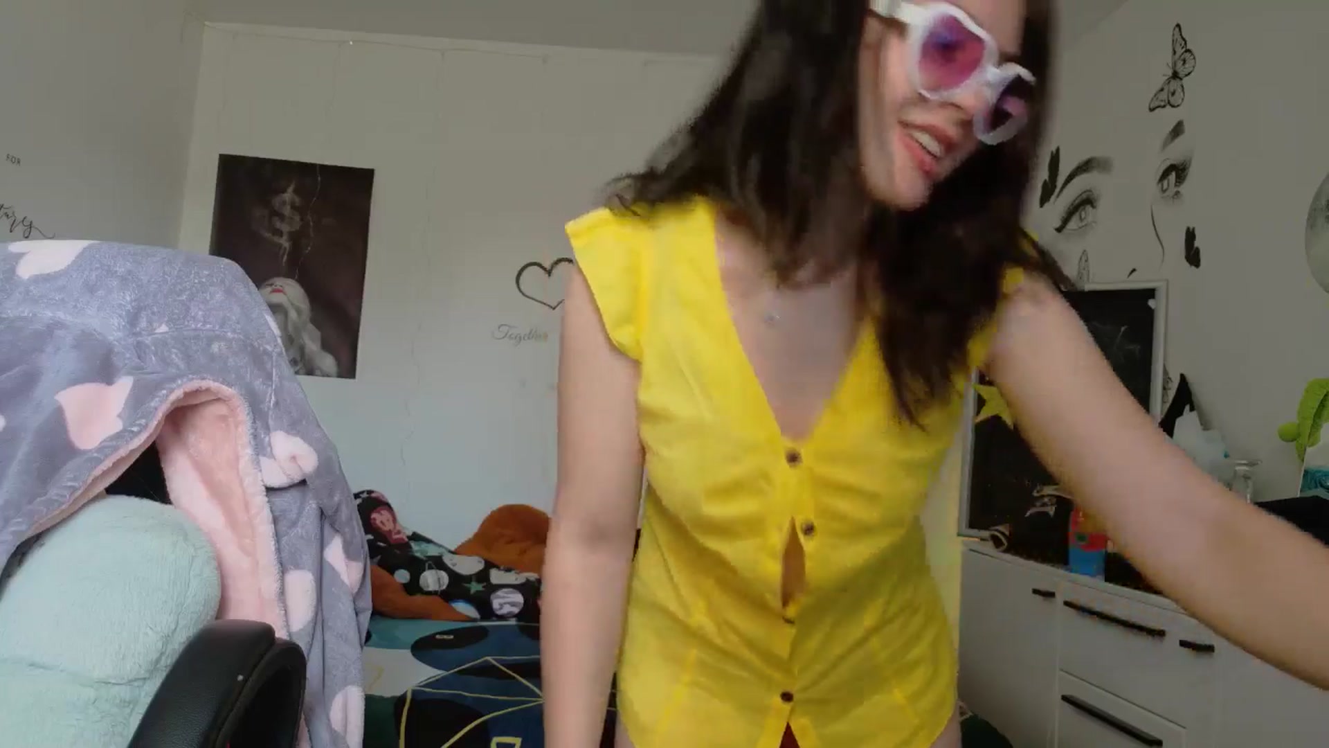 Gallery image thumbnail from YreneA's myfreecams stream on, 01/13/2026, 09:27 image 9 of 20