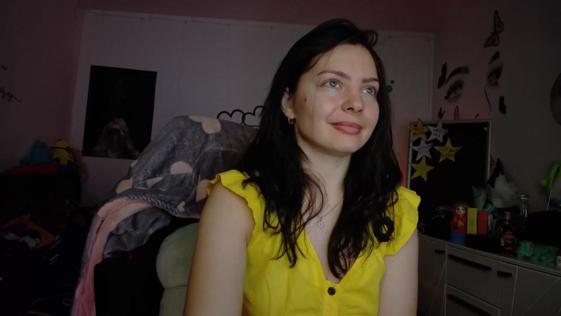 Gallery image thumbnail from YreneA's myfreecams stream on, 01/13/2026, 09:27 image 14 of 20