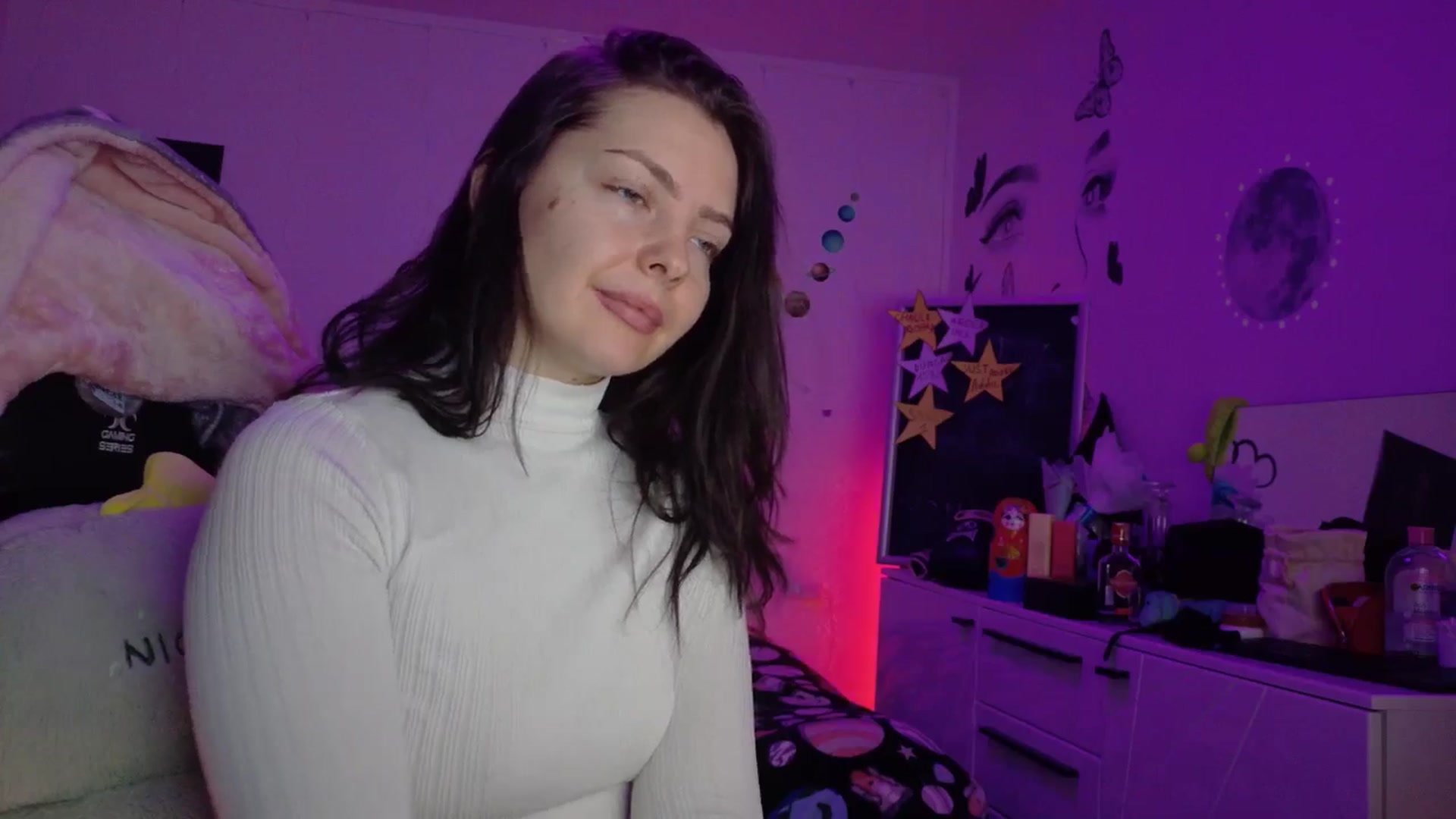 Gallery image thumbnail from YreneA's myfreecams stream on, 01/14/2026, 07:49 image 17 of 20