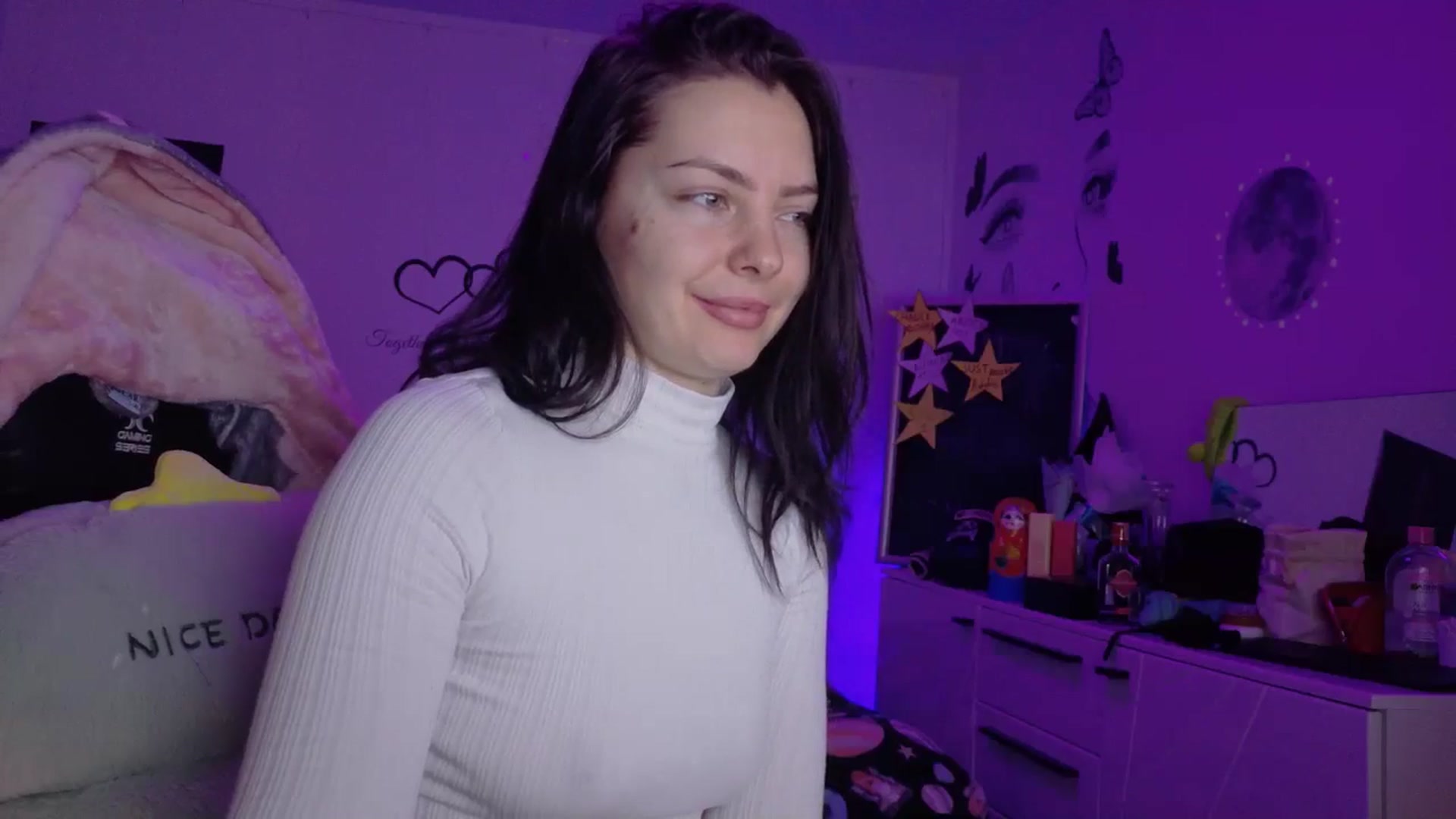 Gallery image thumbnail from YreneA's myfreecams stream on, 01/14/2026, 07:49 image 16 of 20