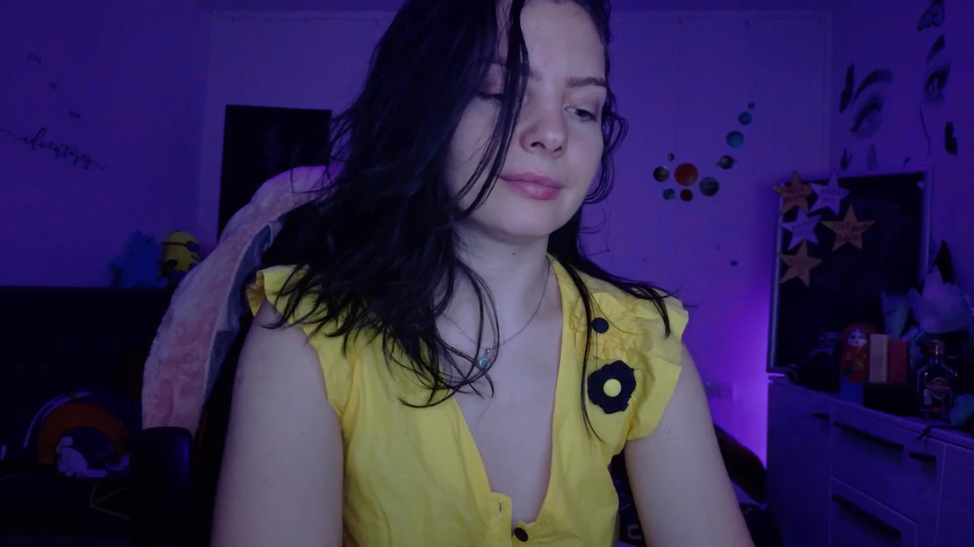 Gallery image thumbnail from YreneA's myfreecams stream on, 01/15/2026, 19:43 image 15 of 20