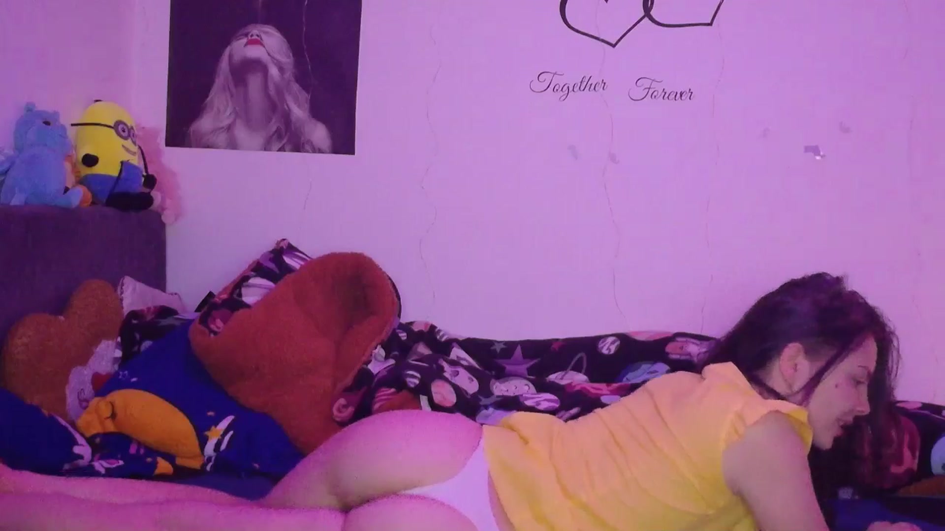 Gallery image thumbnail from YreneA's myfreecams stream on, 01/15/2026, 19:43 image 17 of 20