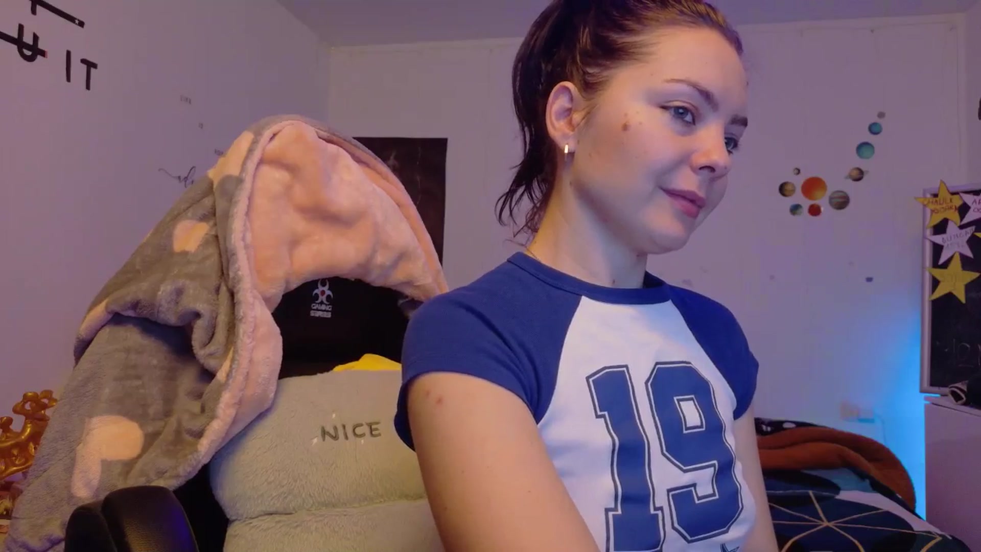 Gallery image thumbnail from YreneA's myfreecams stream on, 01/16/2026, 07:02 image 4 of 20