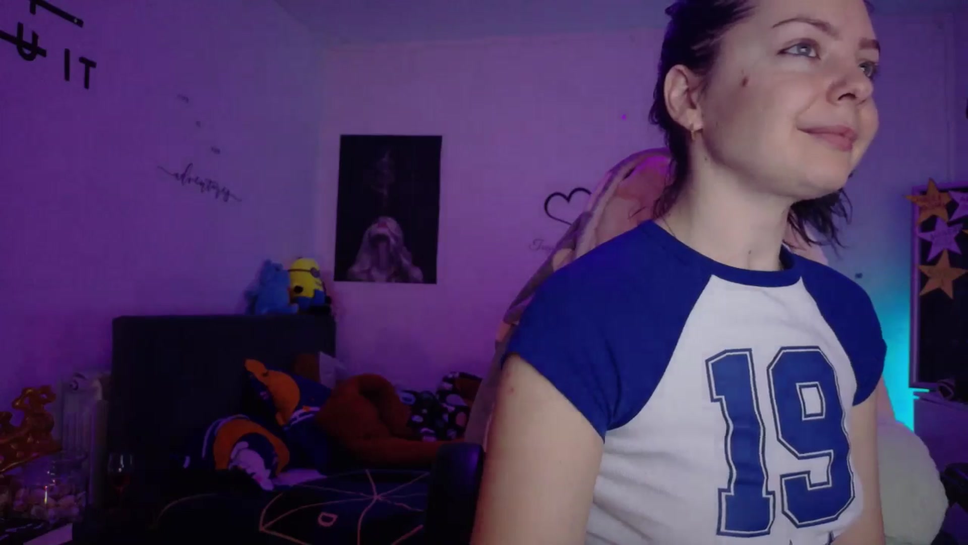 Gallery image thumbnail from YreneA's myfreecams stream on, 01/16/2026, 07:02 image 13 of 20