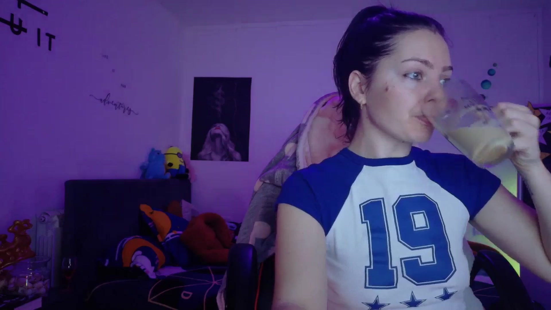 Gallery image thumbnail from YreneA's myfreecams stream on, 01/16/2026, 07:02 image 9 of 20