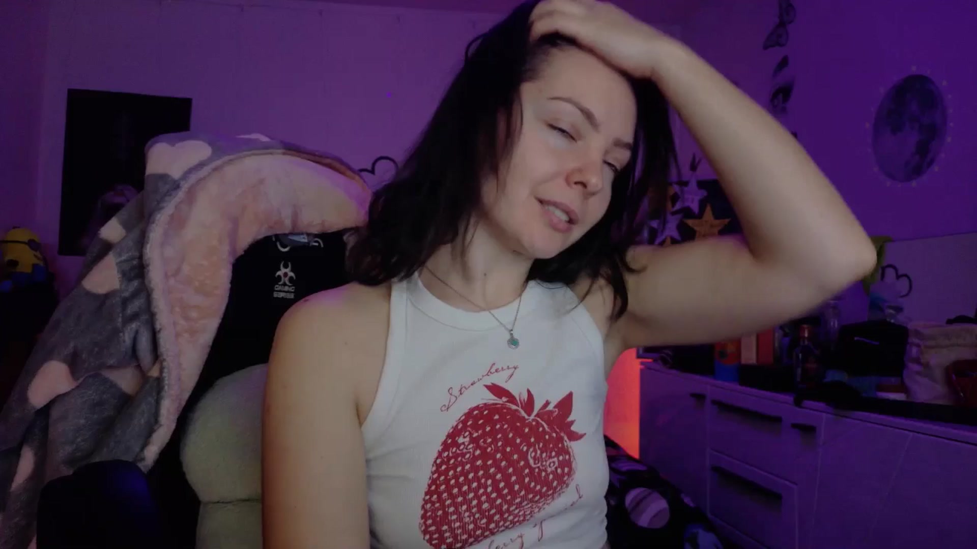 Gallery image thumbnail from YreneA's myfreecams stream on, 01/17/2026, 08:10 image 13 of 20