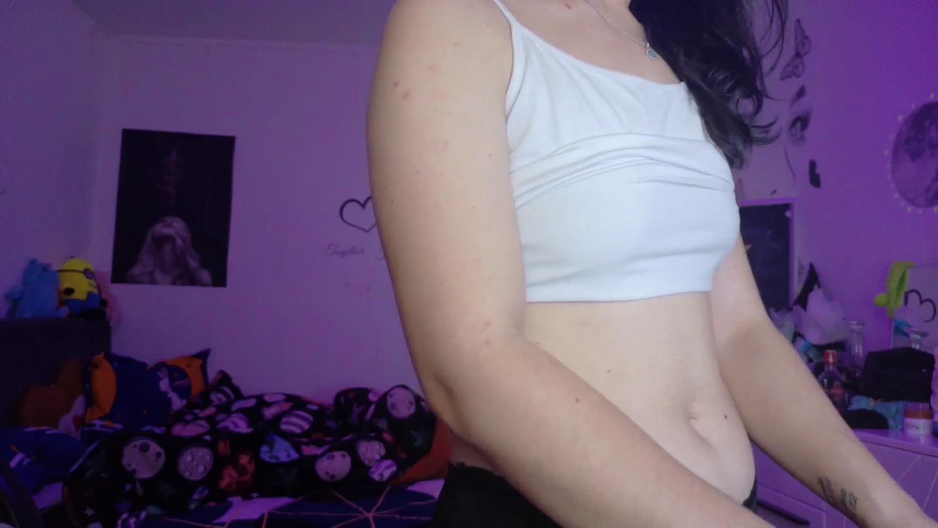 Gallery image thumbnail from YreneA's myfreecams stream on, 01/18/2026, 10:30 image 8 of 20