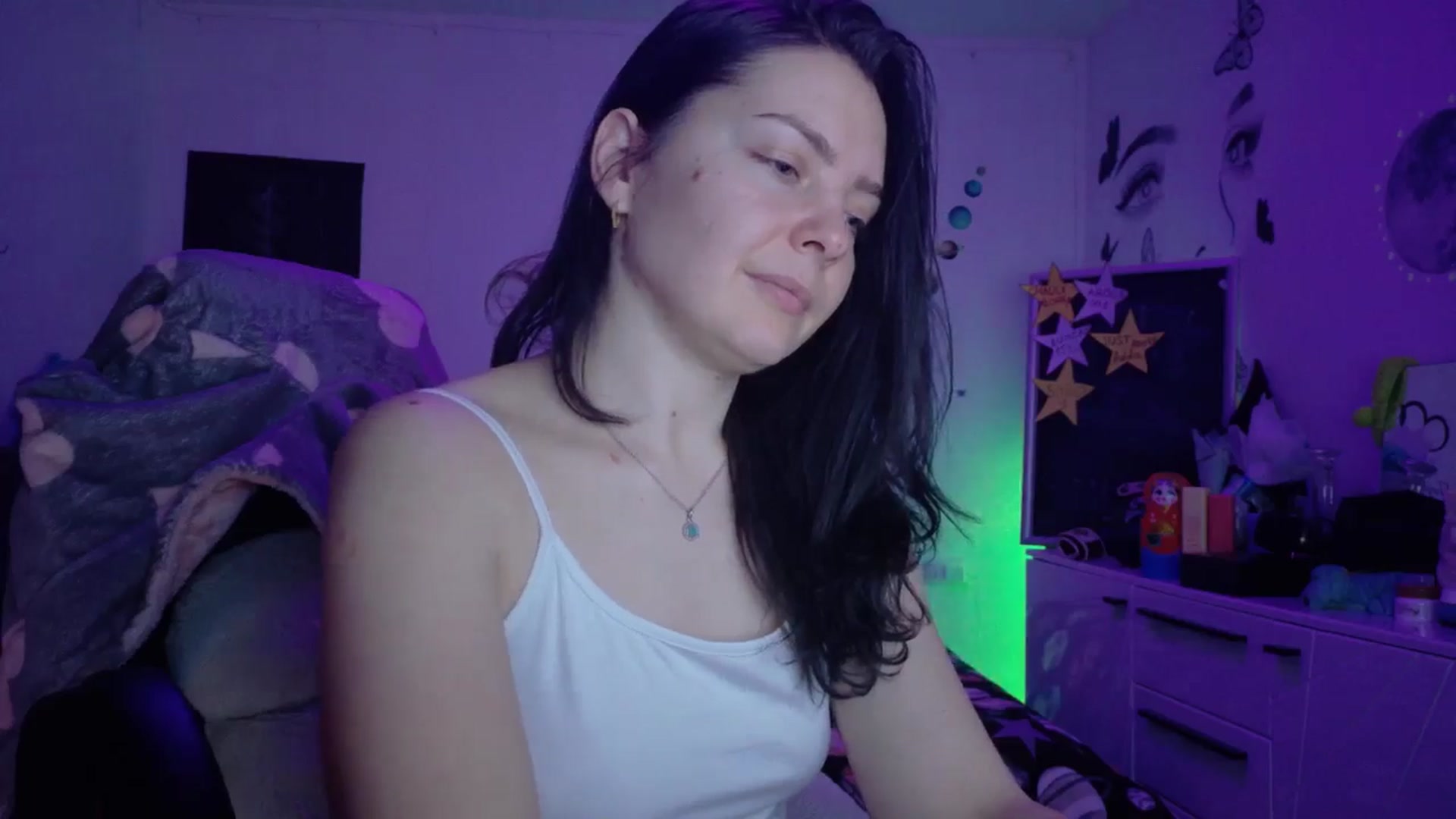 Gallery image thumbnail from YreneA's myfreecams stream on, 01/18/2026, 20:03 image 2 of 20
