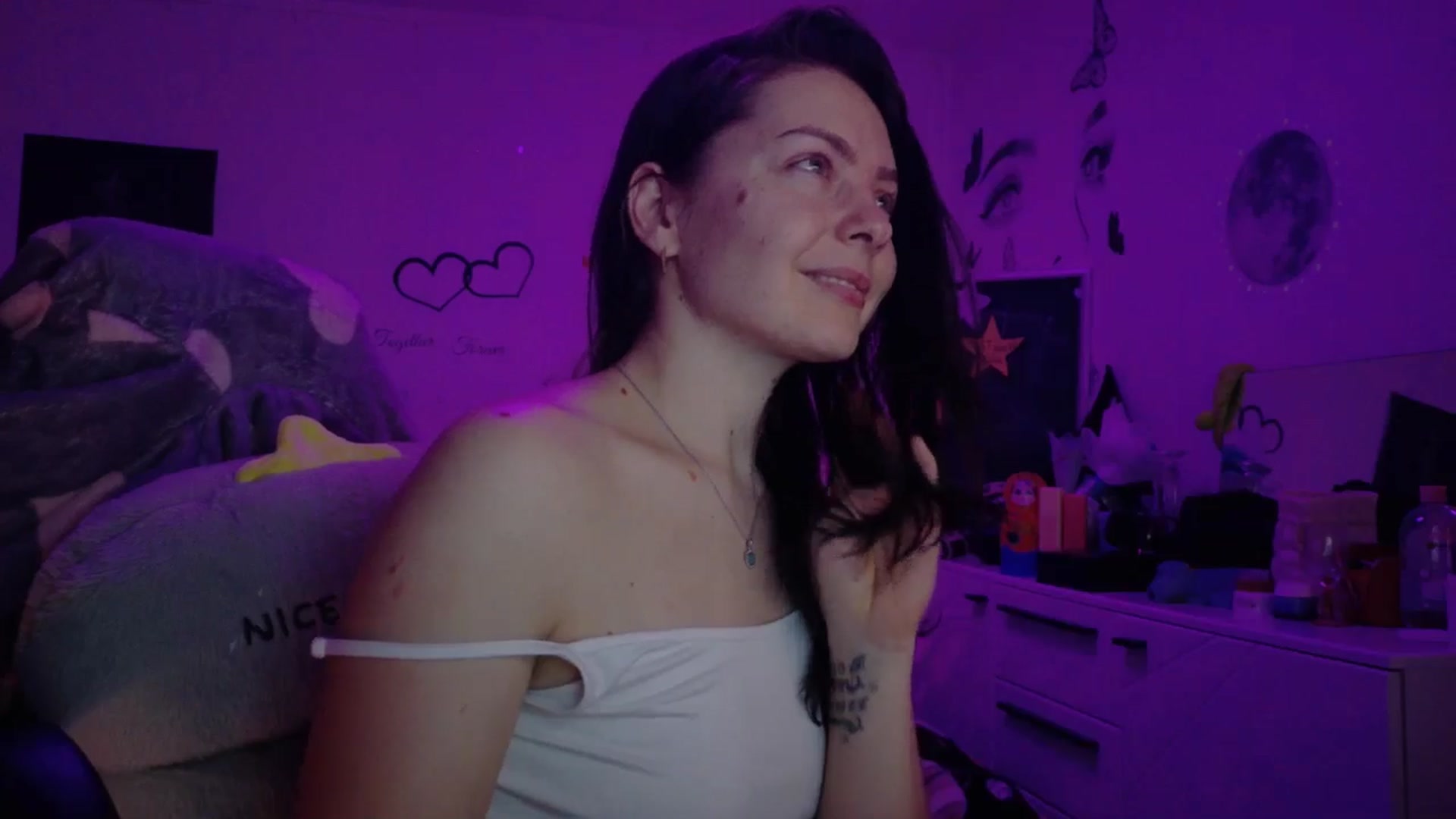Gallery image thumbnail from YreneA's myfreecams stream on, 01/18/2026, 20:03 image 11 of 20