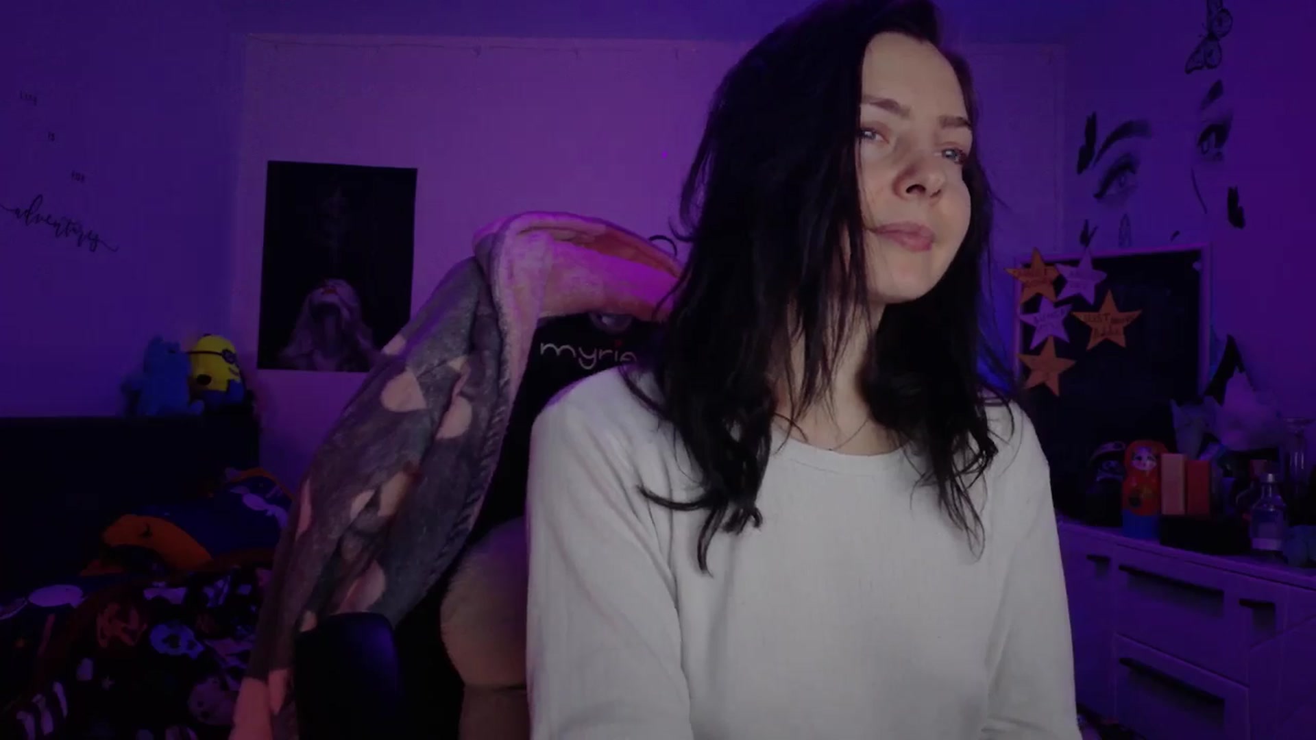 Gallery image thumbnail from YreneA's myfreecams stream on, 01/21/2026, 19:06 image 4 of 20