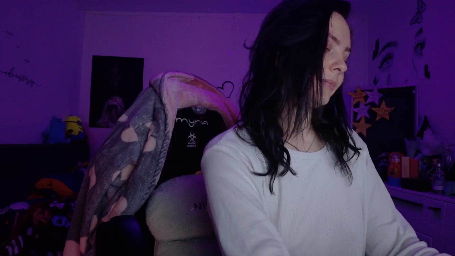 Gallery image thumbnail from YreneA's myfreecams stream on, 01/21/2026, 19:06 image 3 of 20