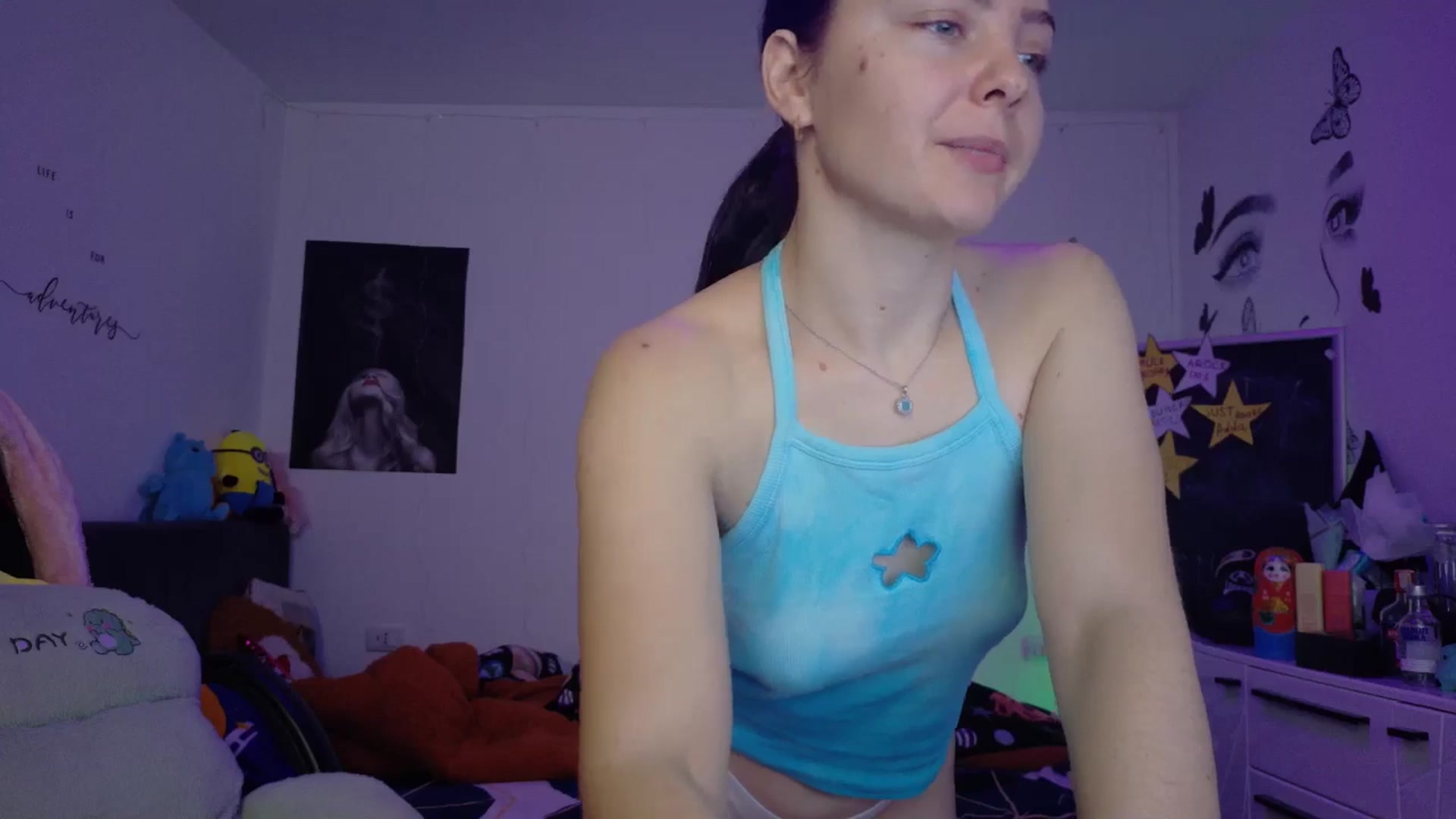 Gallery image thumbnail from YreneA's myfreecams stream on, 01/22/2026, 08:35 image 8 of 20