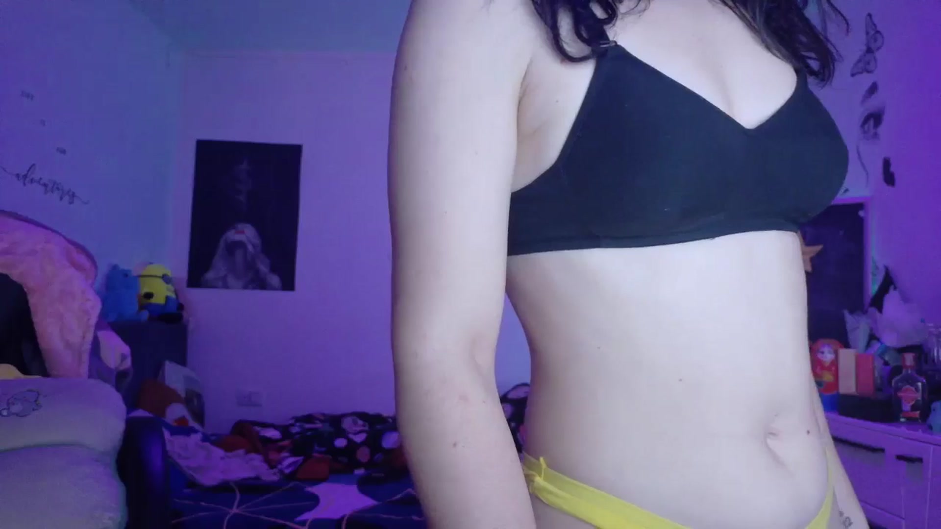 Gallery image thumbnail from YreneA's myfreecams stream on, 01/23/2026, 08:37 image 16 of 20