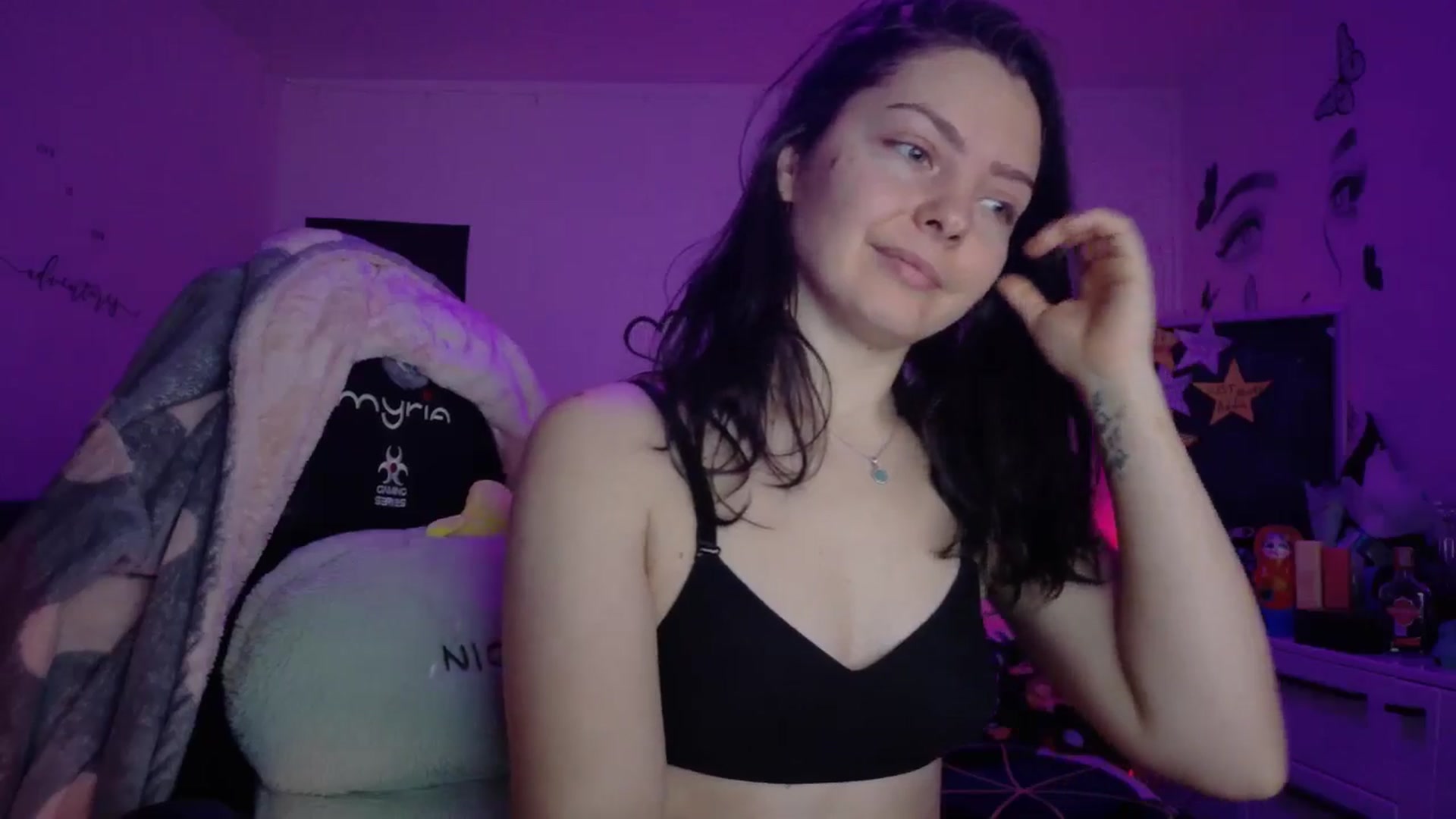 Gallery image thumbnail from YreneA's myfreecams stream on, 01/23/2026, 08:37 image 19 of 20