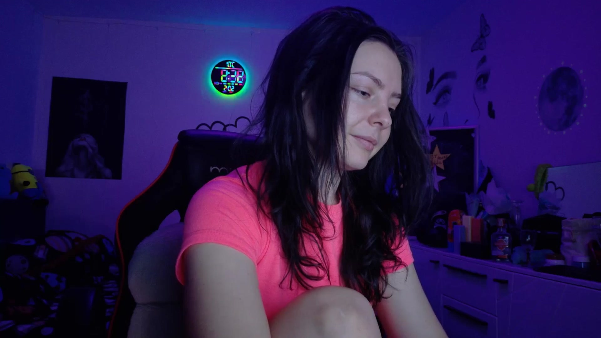 Gallery image thumbnail from YreneA's myfreecams stream on, 02/02/2026, 07:01 image 16 of 20