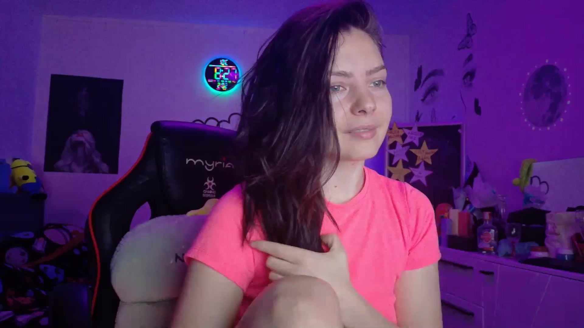 Gallery image thumbnail from YreneA's myfreecams stream on, 02/02/2026, 07:01 image 13 of 20