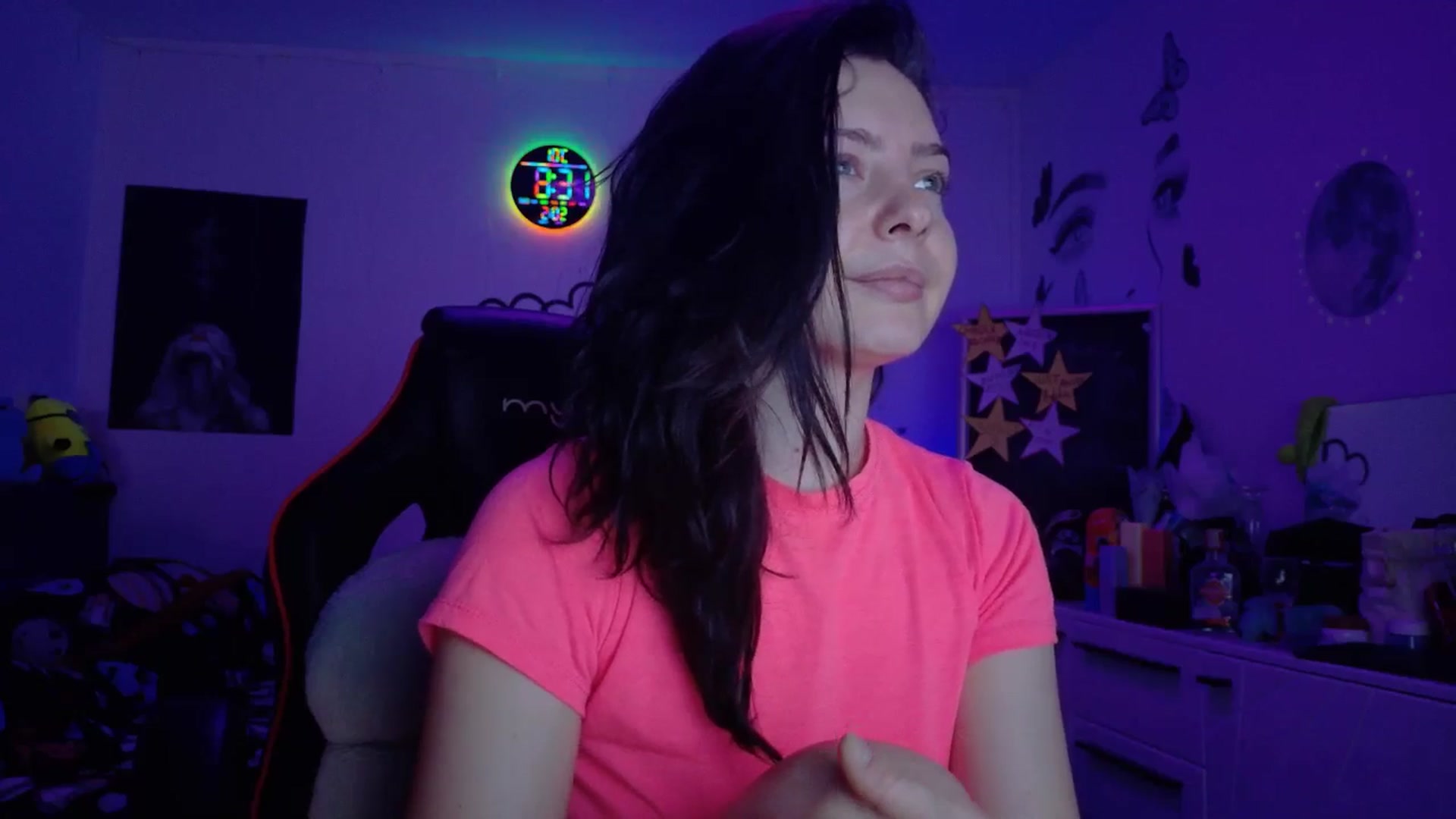 Gallery image thumbnail from YreneA's myfreecams stream on, 02/02/2026, 07:01 image 14 of 20