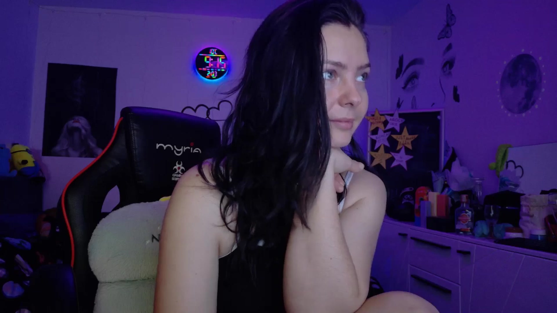 Gallery image thumbnail from YreneA's myfreecams stream on, 02/03/2026, 07:47 image 16 of 20