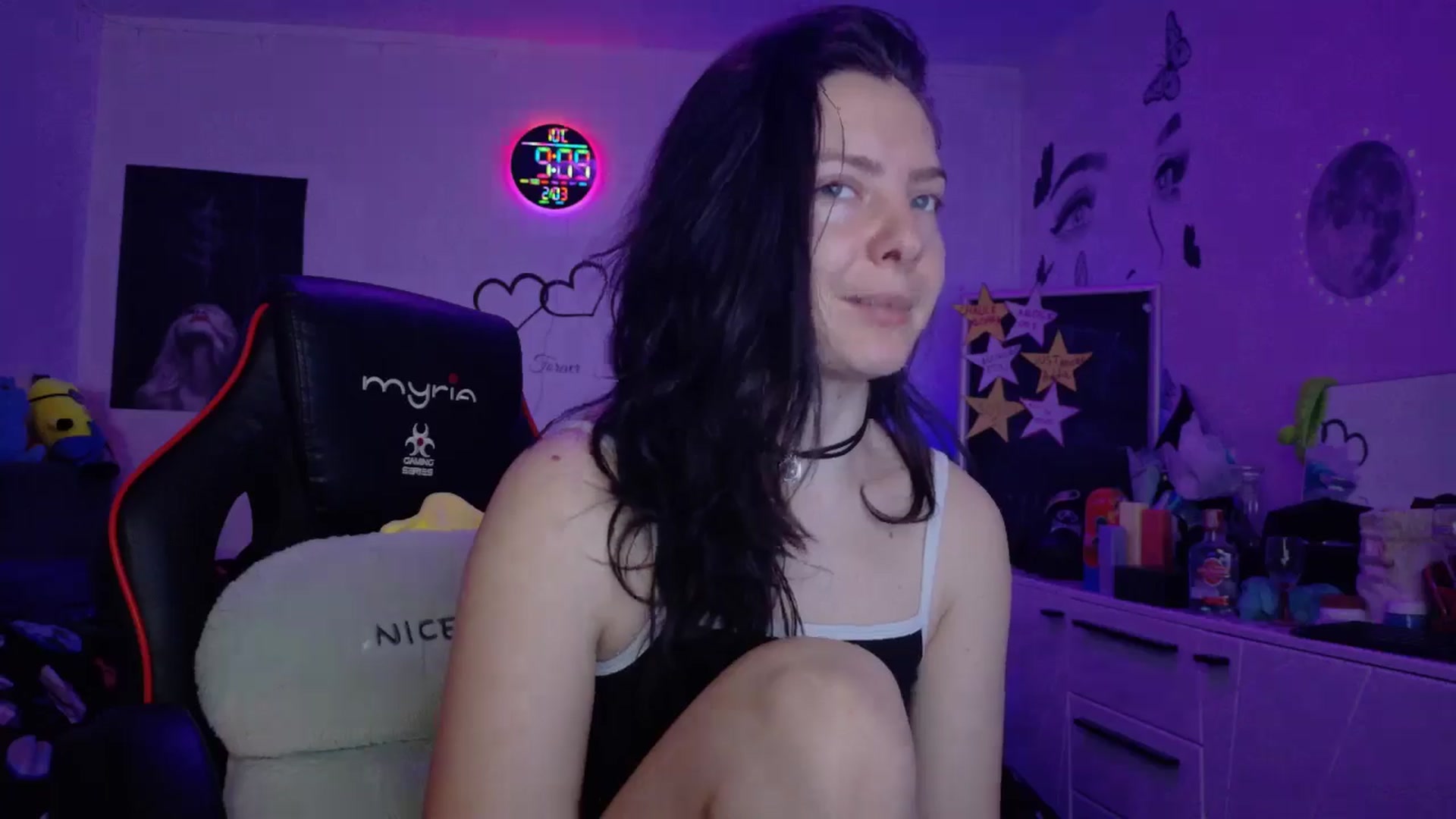 Gallery image thumbnail from YreneA's myfreecams stream on, 02/03/2026, 07:47 image 15 of 20