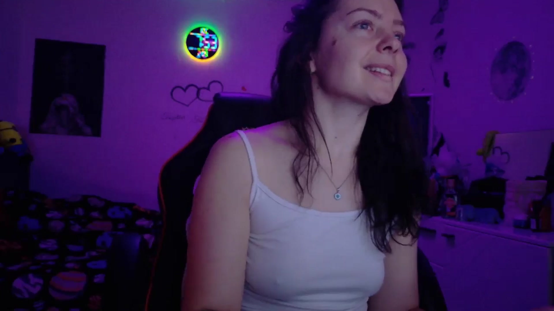 Gallery image thumbnail from YreneA's myfreecams stream on, 02/09/2026, 06:35 image 10 of 20