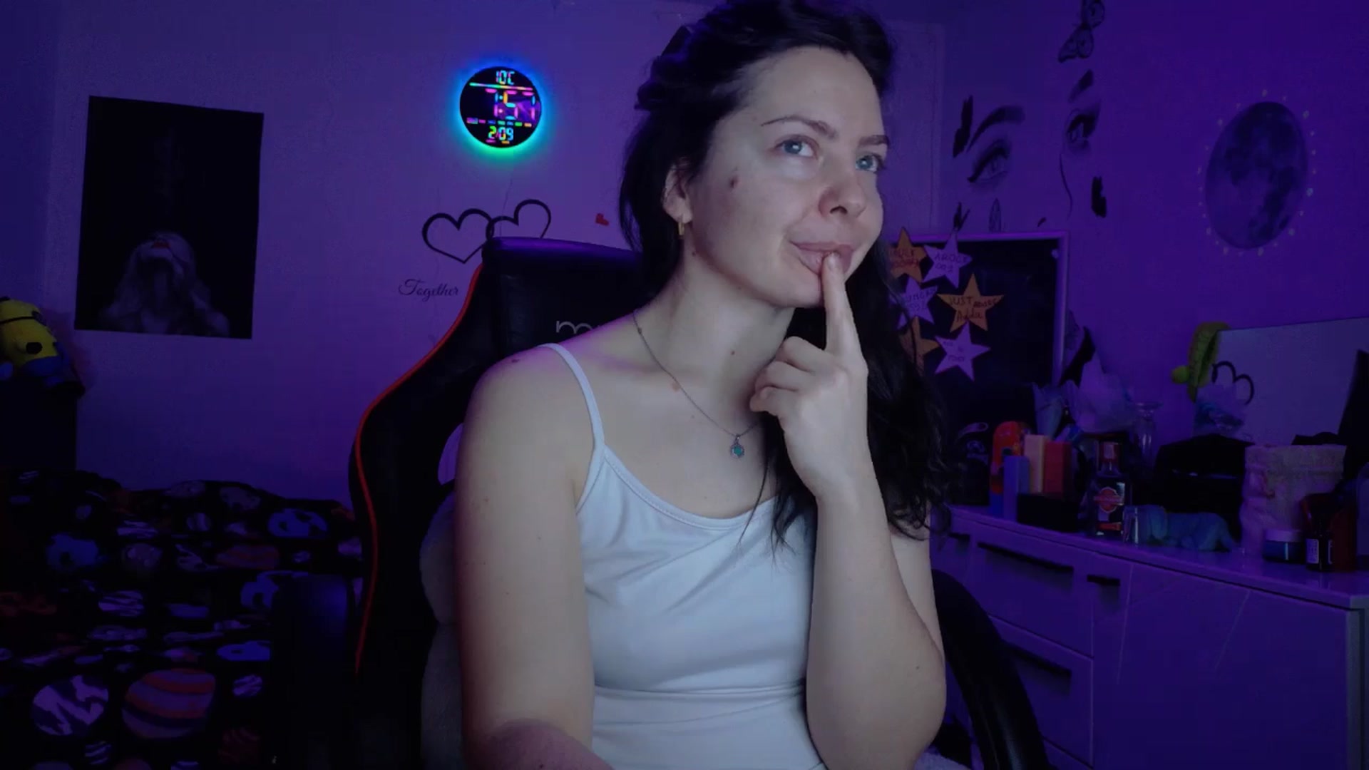 Gallery image thumbnail from YreneA's myfreecams stream on, 02/09/2026, 06:35 image 11 of 20