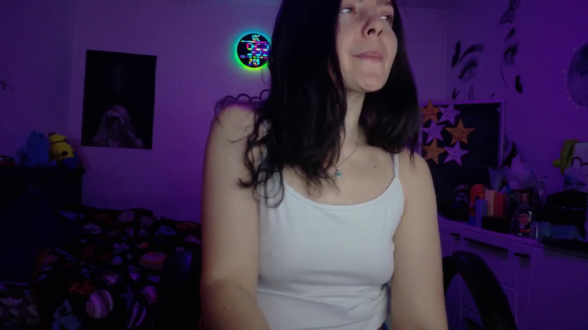 Gallery image thumbnail from YreneA's myfreecams stream on, 02/09/2026, 08:01 image 20 of 20