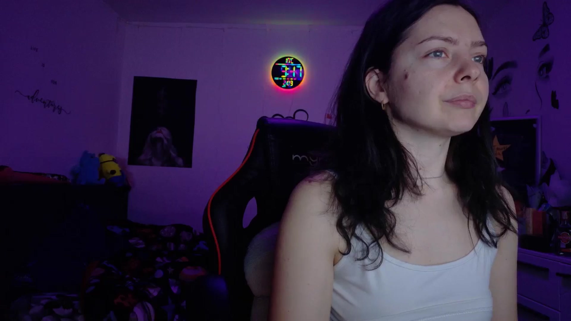 Gallery image thumbnail from YreneA's myfreecams stream on, 02/09/2026, 08:01 image 18 of 20