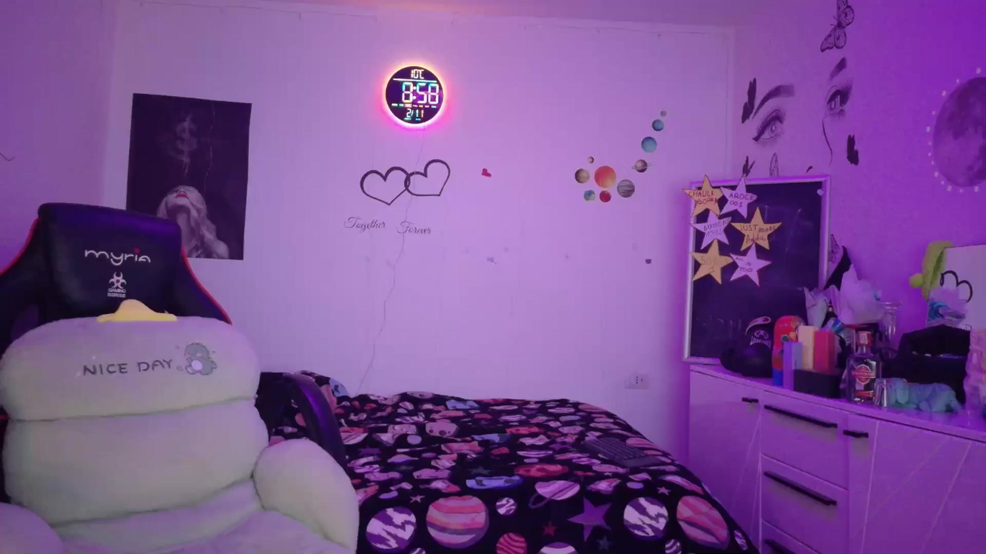 Gallery image thumbnail from YreneA's myfreecams stream on, 02/11/2026, 08:01 image 8 of 20