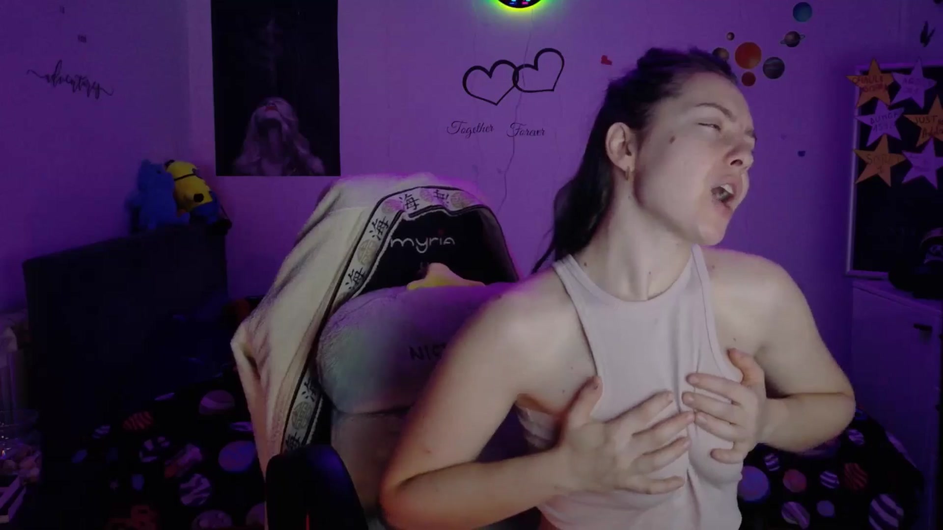 Gallery image thumbnail from YreneA's myfreecams stream on, 02/13/2026, 08:25 image 7 of 20