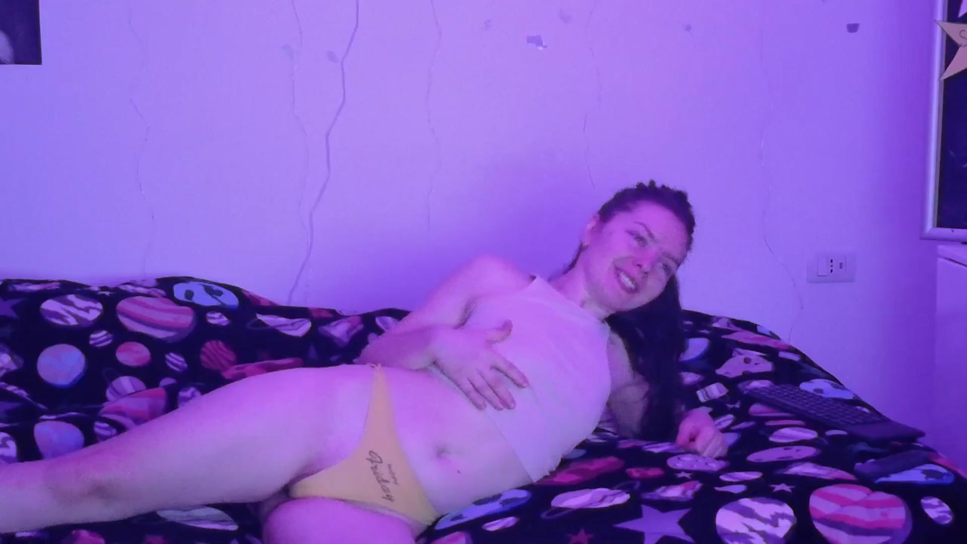 Gallery image thumbnail from YreneA's myfreecams stream on, 02/13/2026, 08:25 image 9 of 20