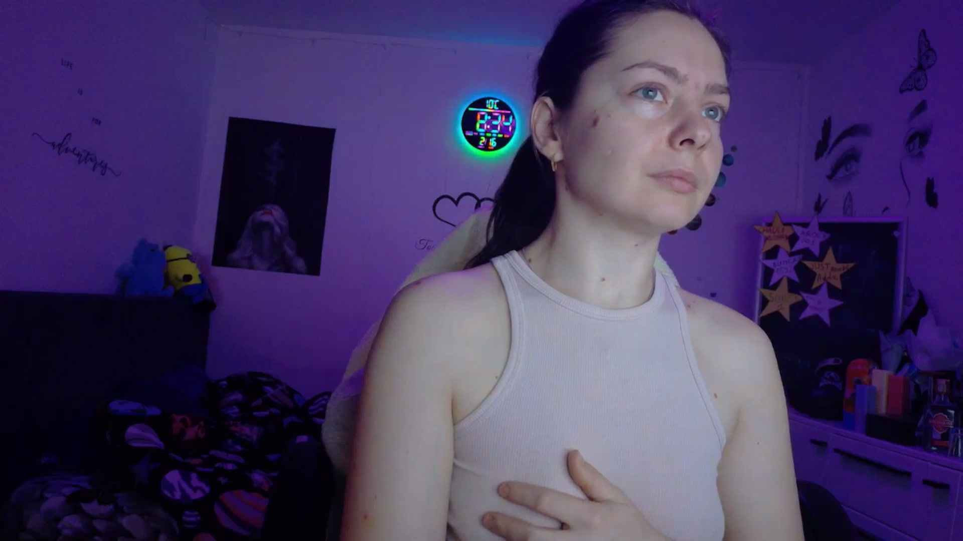 Gallery image thumbnail from YreneA's myfreecams stream on, 02/16/2026, 08:06 image 7 of 20