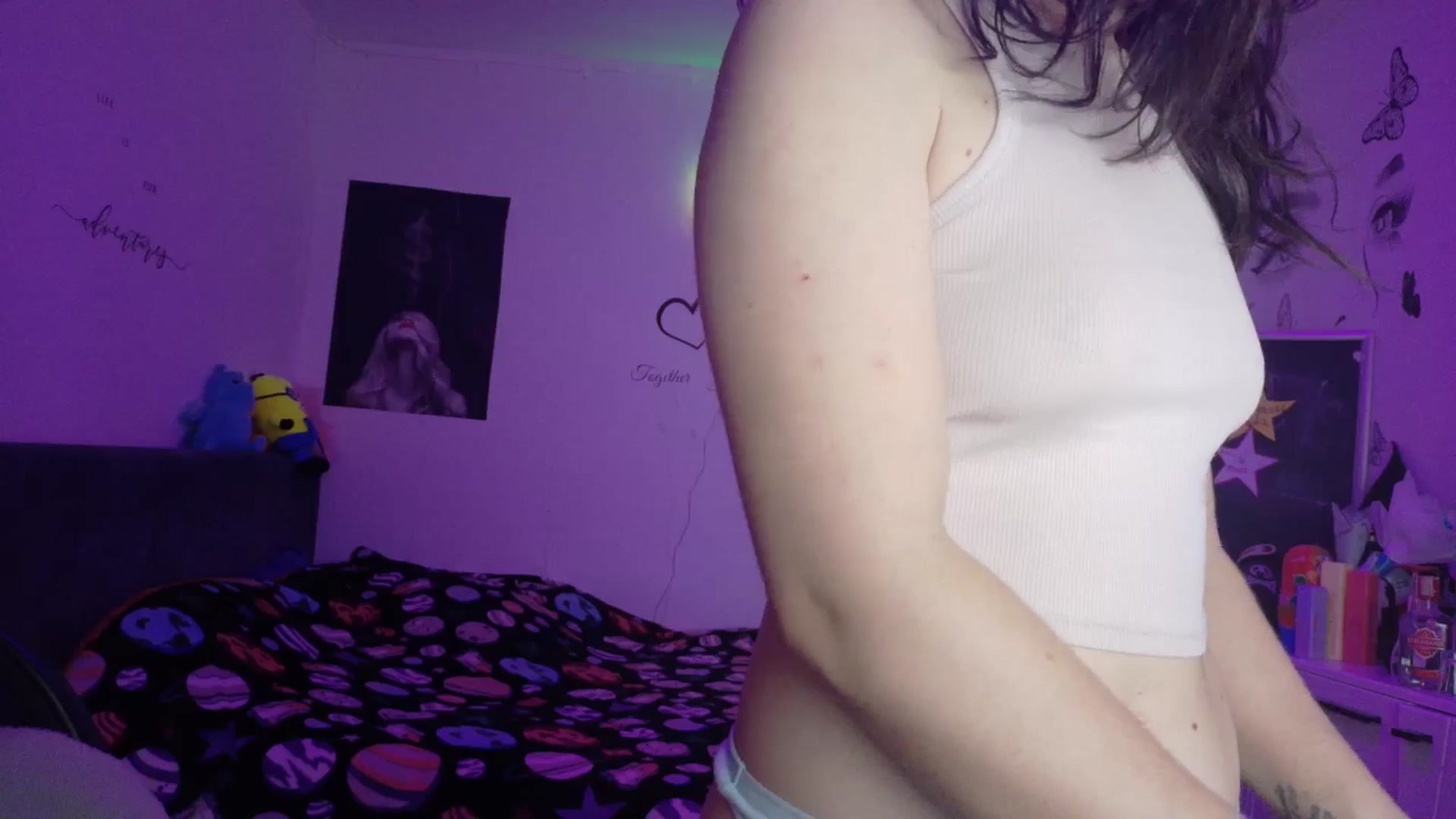 Gallery image thumbnail from YreneA's myfreecams stream on, 02/18/2026, 06:41 image 12 of 20