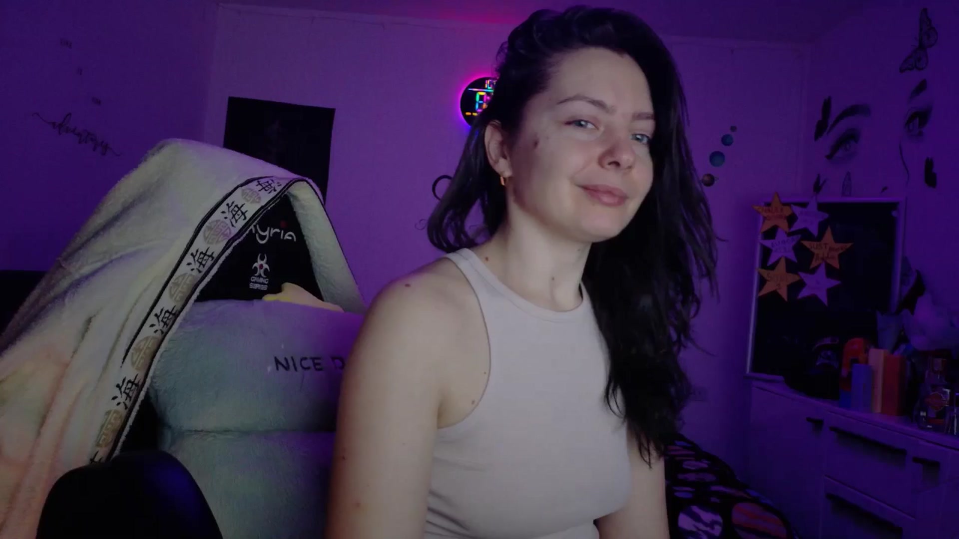 Gallery image thumbnail from YreneA's myfreecams stream on, 02/18/2026, 06:41 image 18 of 20