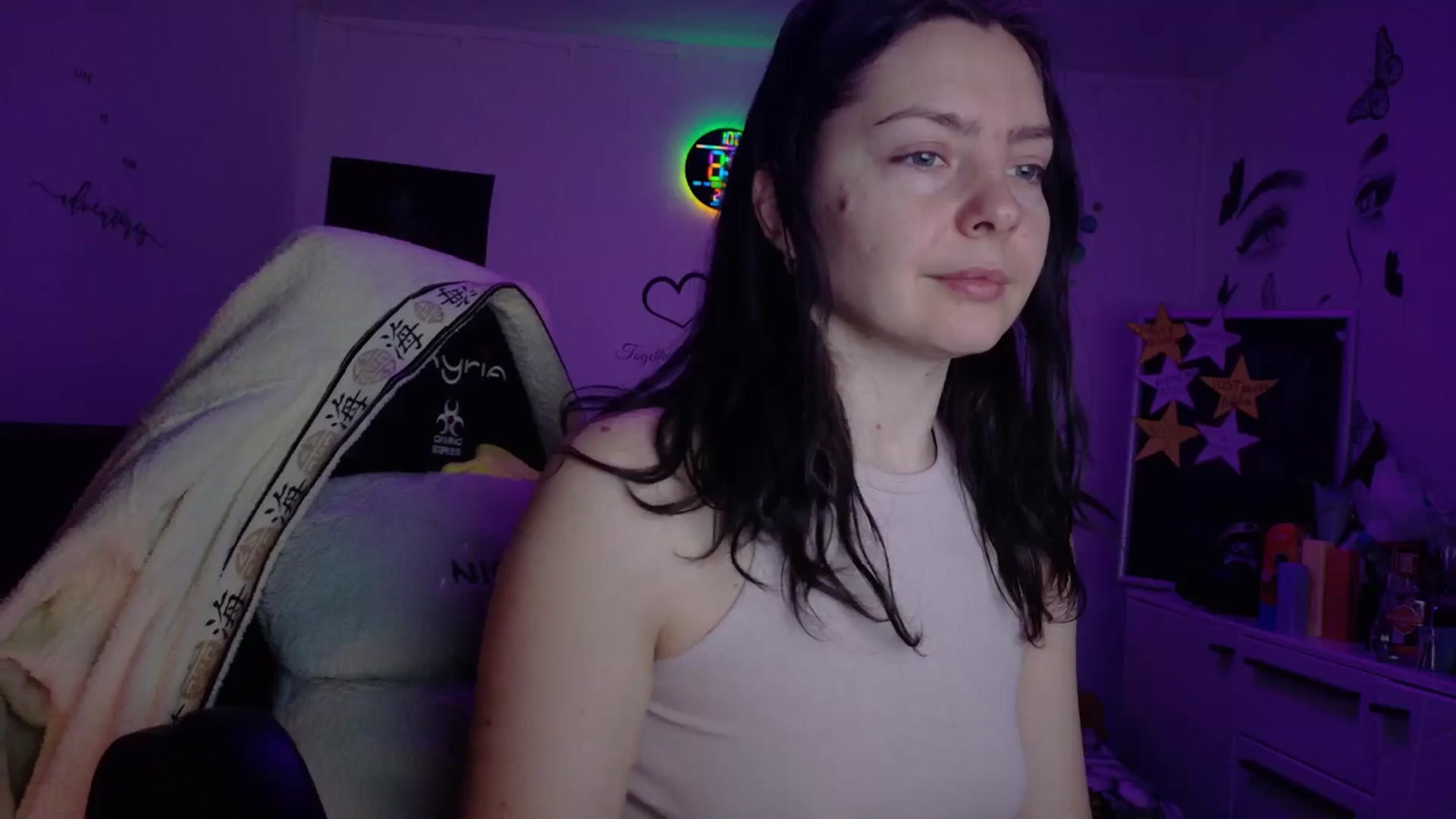 Gallery image thumbnail from YreneA's myfreecams stream on, 02/18/2026, 07:36 image 3 of 20