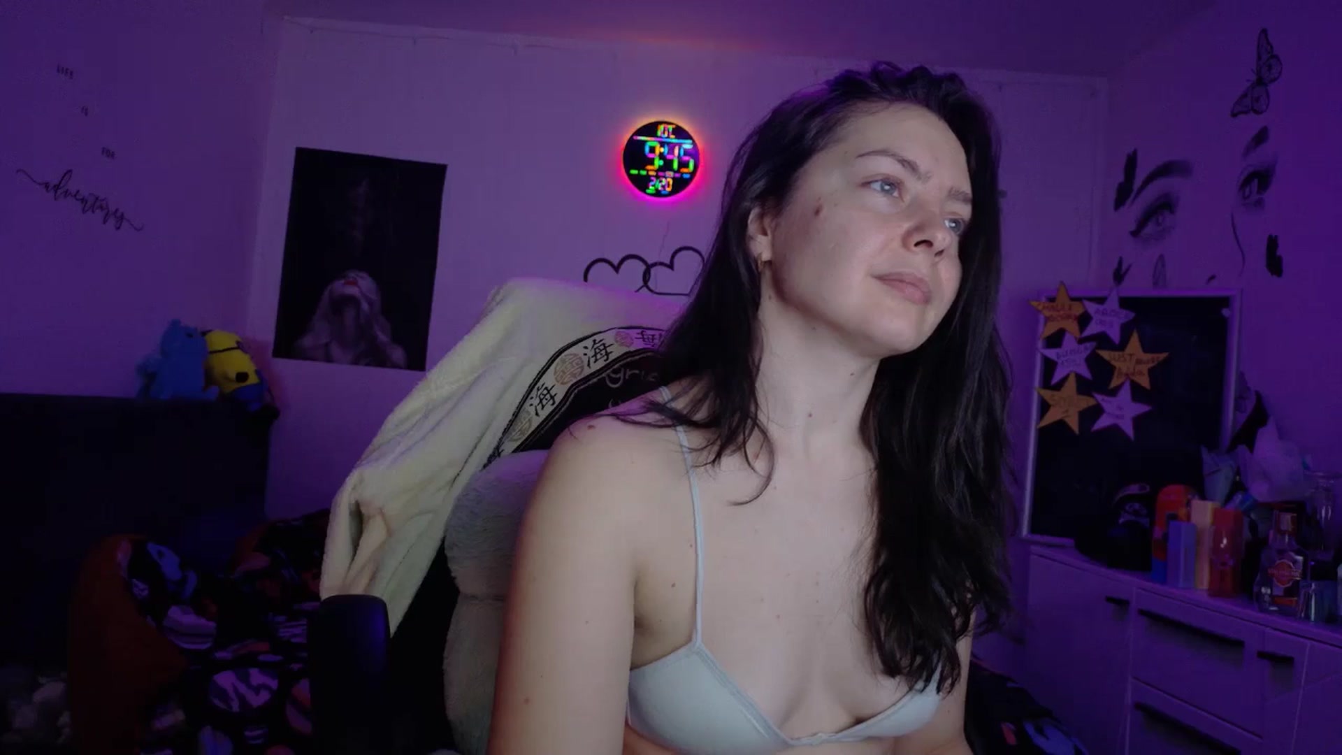 Gallery image thumbnail from YreneA's myfreecams stream on, 02/20/2026, 08:04 image 13 of 20