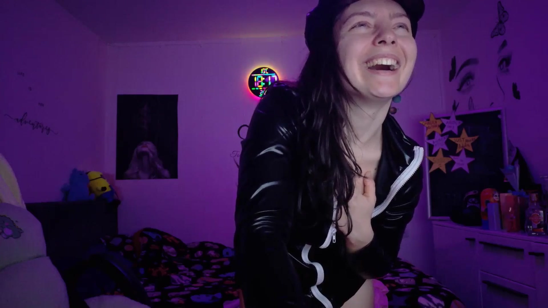Gallery image thumbnail from YreneA's myfreecams stream on, 02/22/2026, 16:40 image 17 of 20
