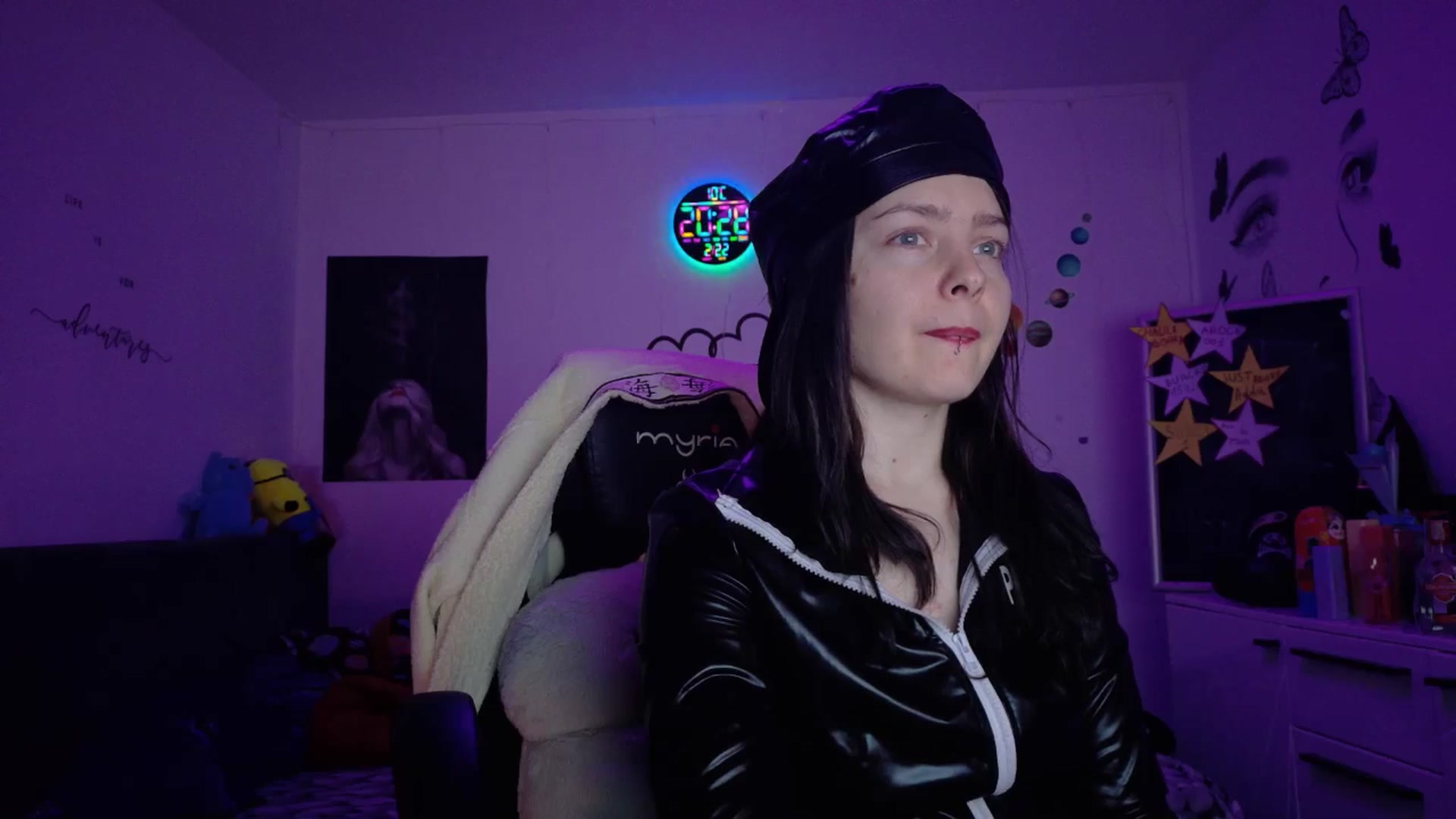 Gallery image thumbnail from YreneA's myfreecams stream on, 02/22/2026, 19:08 image 12 of 20