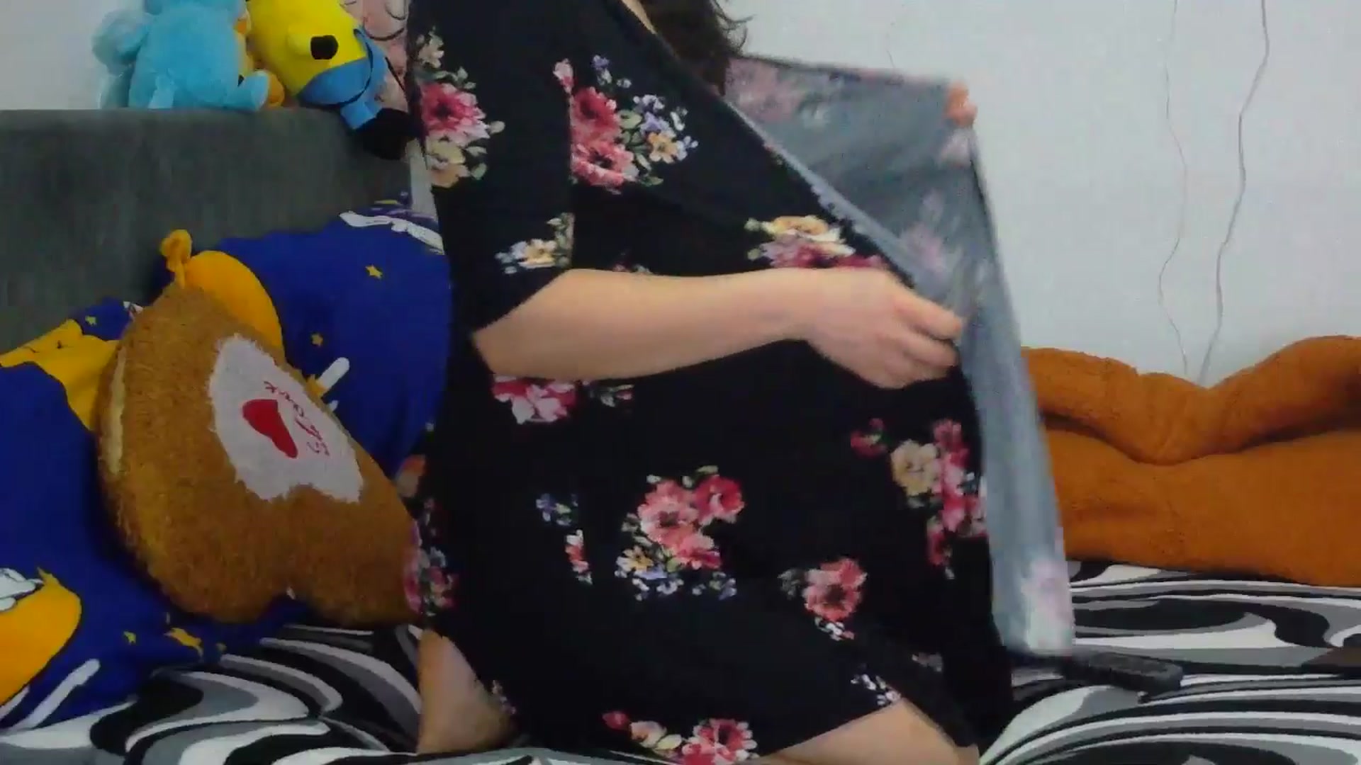 Gallery image thumbnail from YreneA's myfreecams stream on, 02/26/2026, 18:17 image 6 of 20