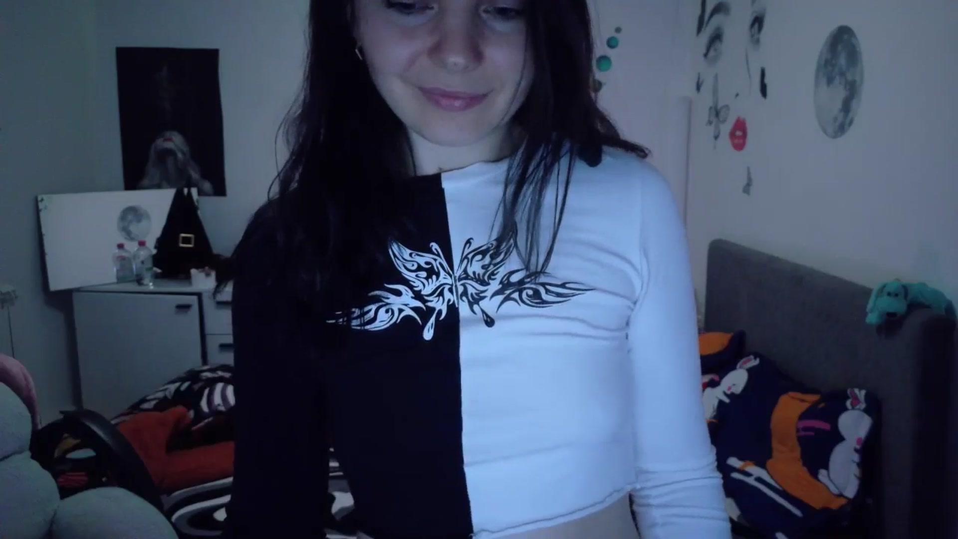 Gallery image thumbnail from YreneA's myfreecams stream on, 03/01/2026, 14:00 image 15 of 20