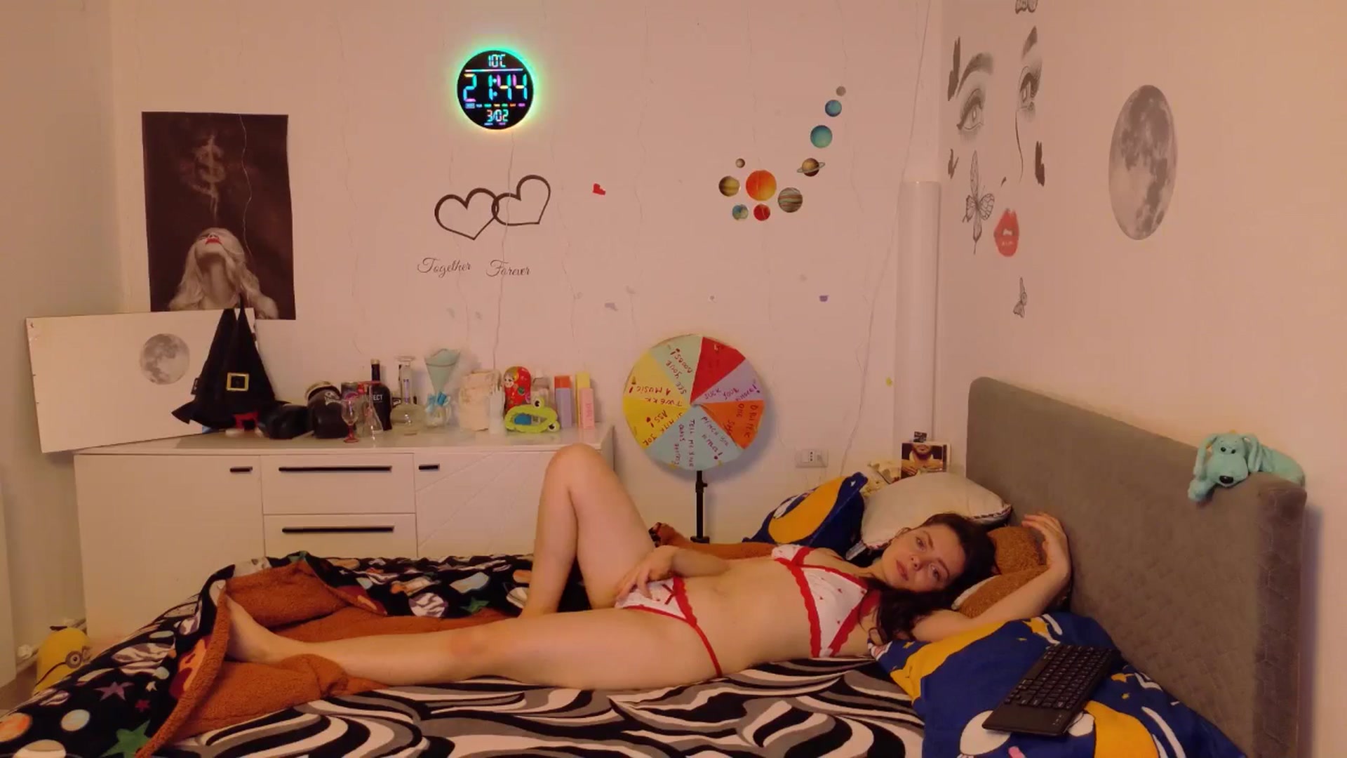 Gallery image thumbnail from YreneA's myfreecams stream on, 03/02/2026, 20:28 image 9 of 20