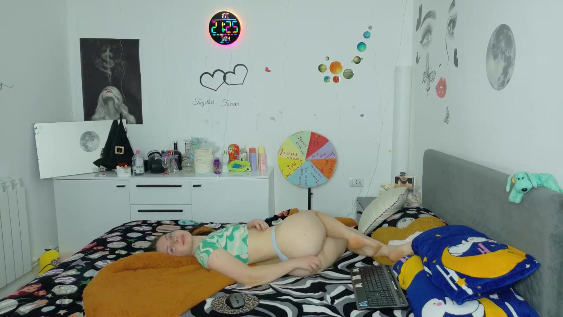 Gallery image thumbnail from YreneA's myfreecams stream on, 03/04/2026, 20:23 image 8 of 20
