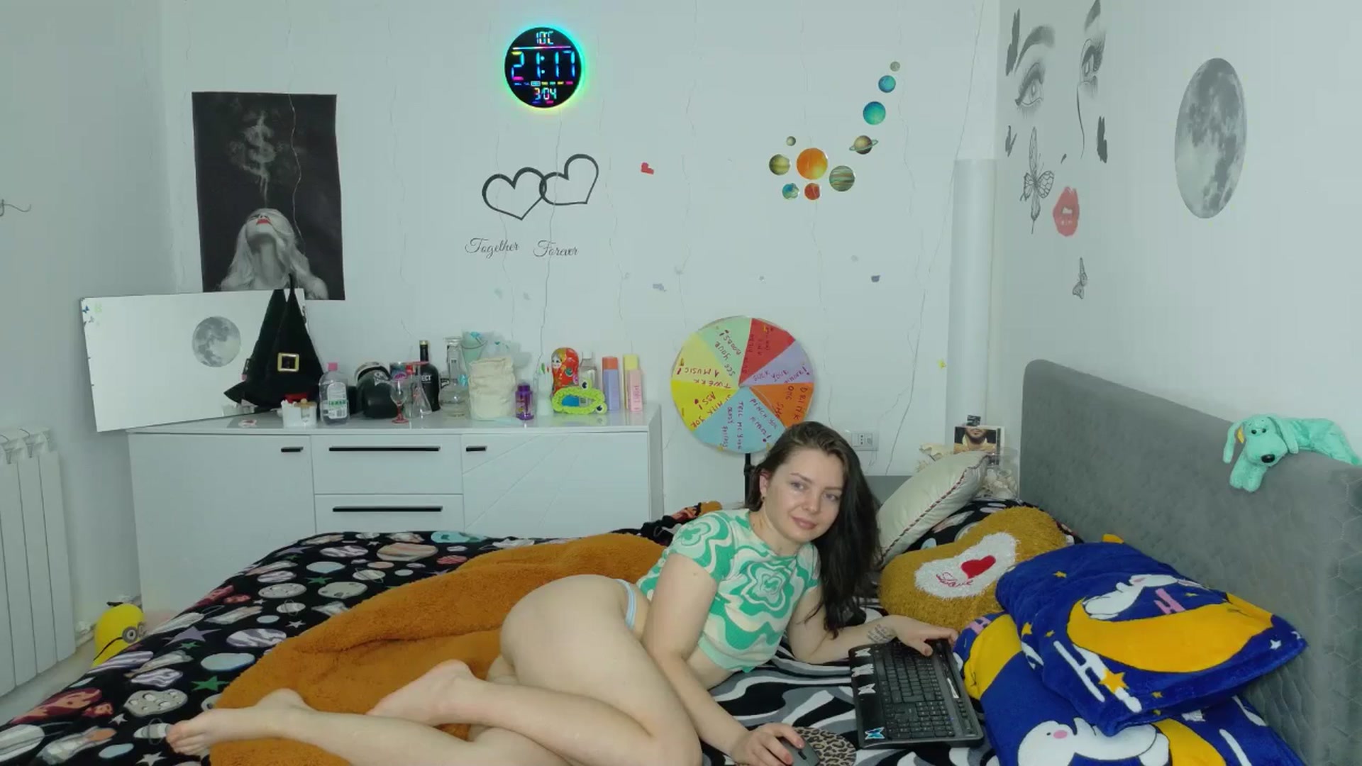 Gallery image thumbnail from YreneA's myfreecams stream on, 03/04/2026, 20:23 image 6 of 20