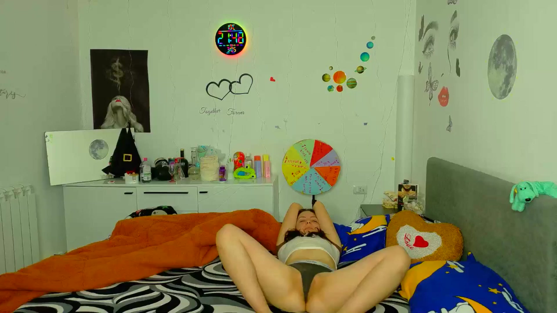 Gallery image thumbnail from YreneA's myfreecams stream on, 03/05/2026, 20:40 image 13 of 20