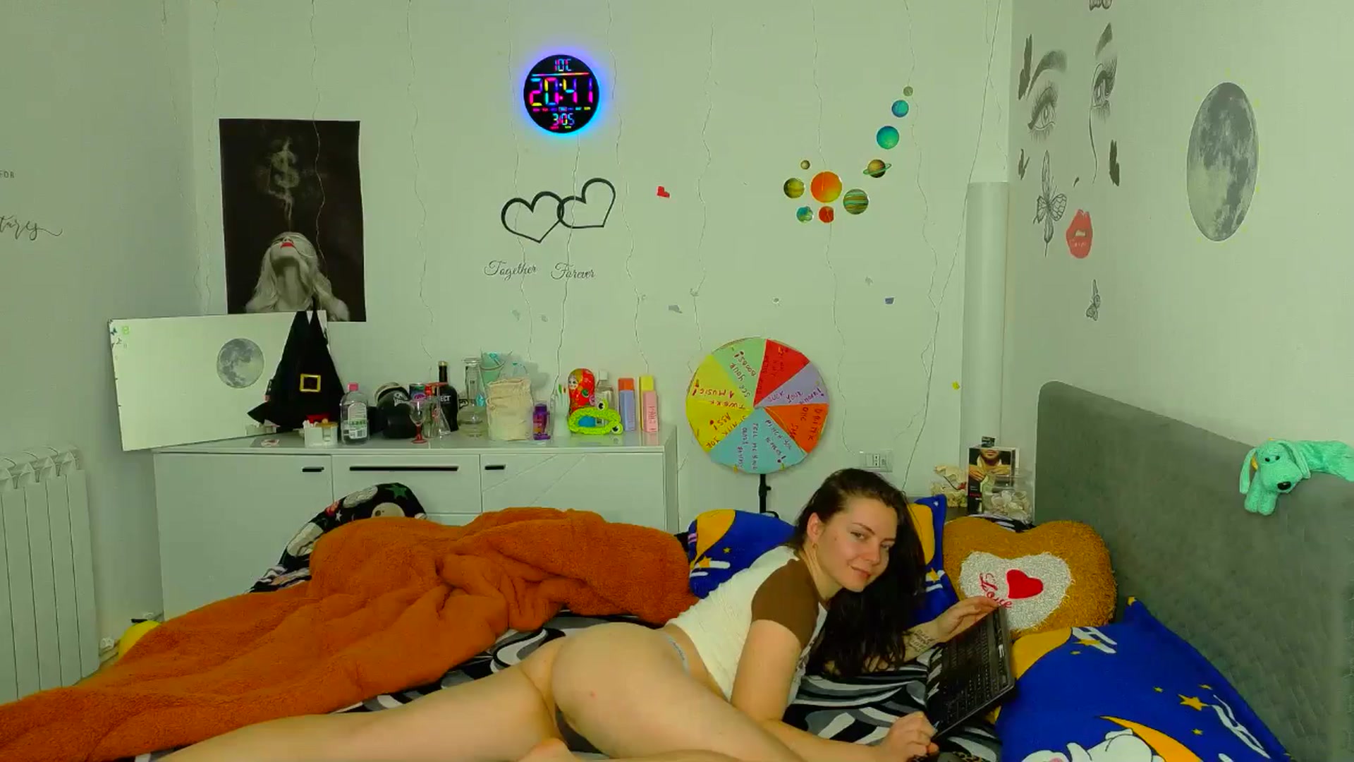 Gallery image thumbnail from YreneA's myfreecams stream on, 03/05/2026, 20:40 image 4 of 20