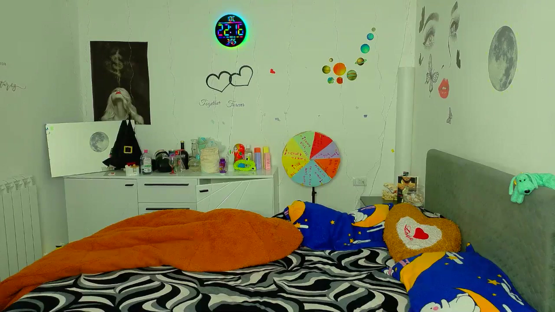 Gallery image thumbnail from YreneA's myfreecams stream on, 03/05/2026, 20:40 image 18 of 20