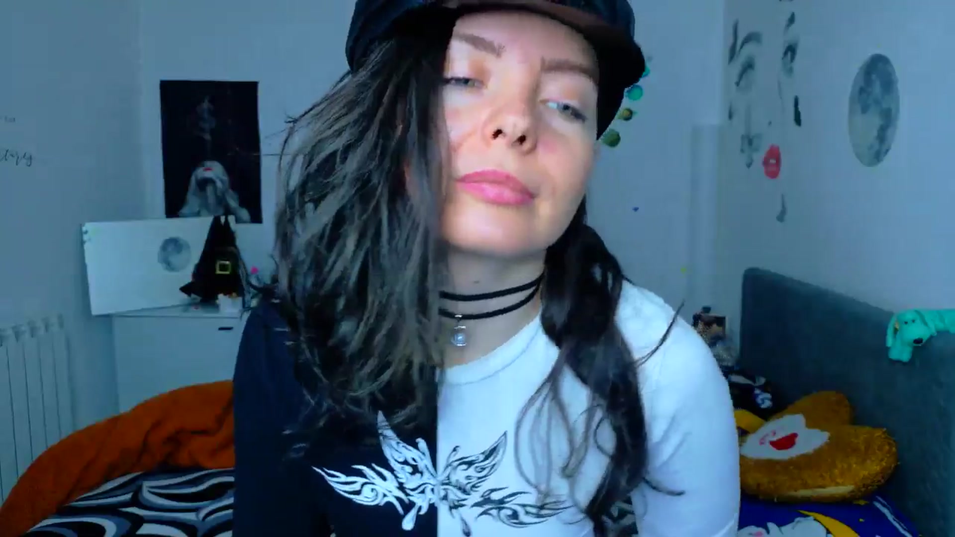 Gallery image thumbnail from YreneA's myfreecams stream on, 03/06/2026, 08:11 image 12 of 20