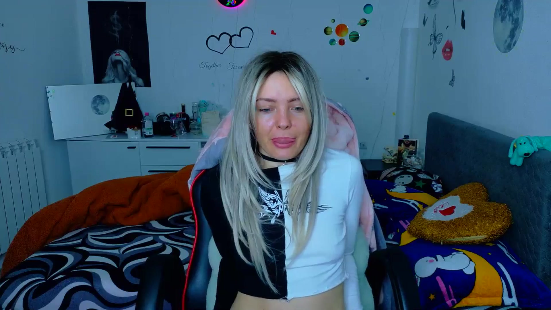 Gallery image thumbnail from YreneA's myfreecams stream on, 03/06/2026, 08:11 image 4 of 20