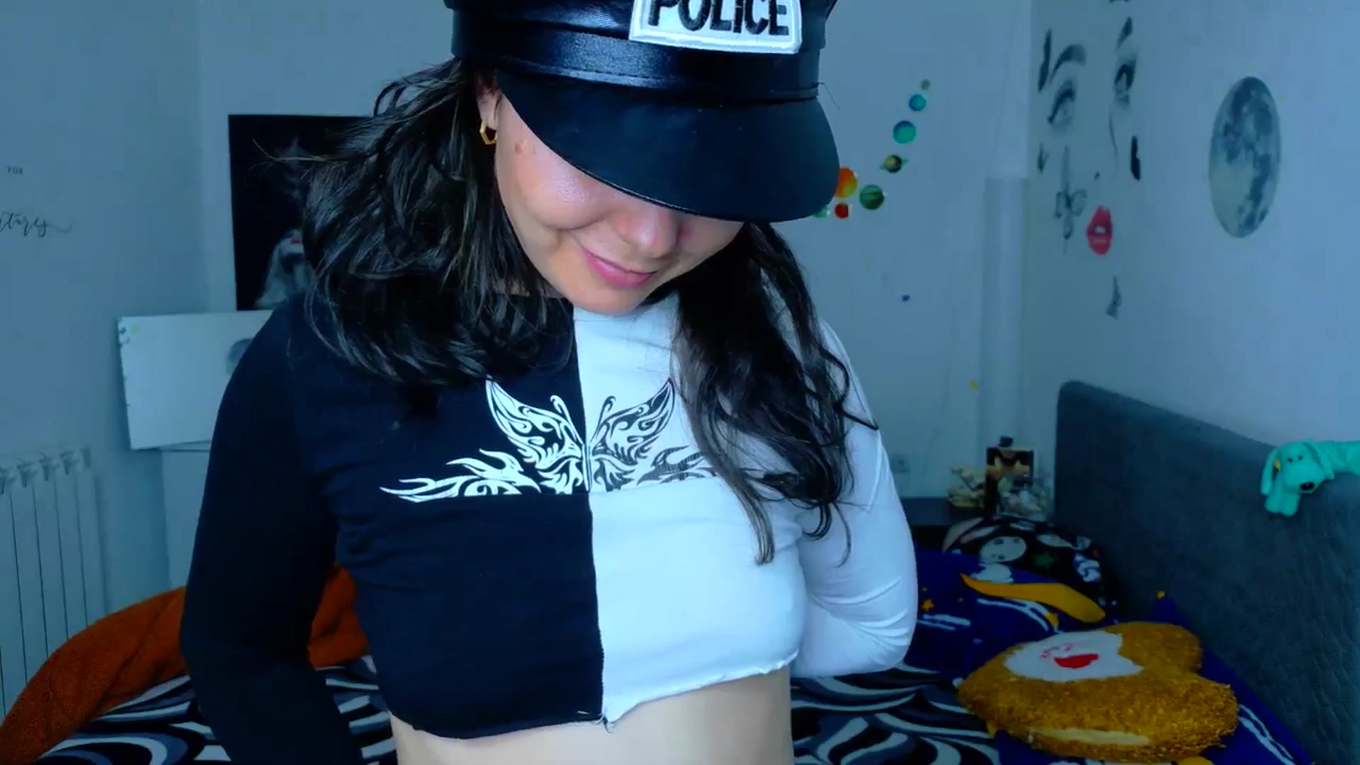 Gallery image thumbnail from YreneA's myfreecams stream on, 03/06/2026, 08:11 image 18 of 20